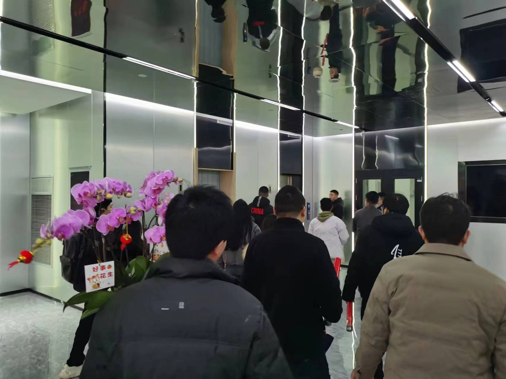 上海邁維動(dòng)漫科技有限公司喜迎新年喬遷之喜：立足新起點(diǎn)，開(kāi)啟新征程！(圖4)