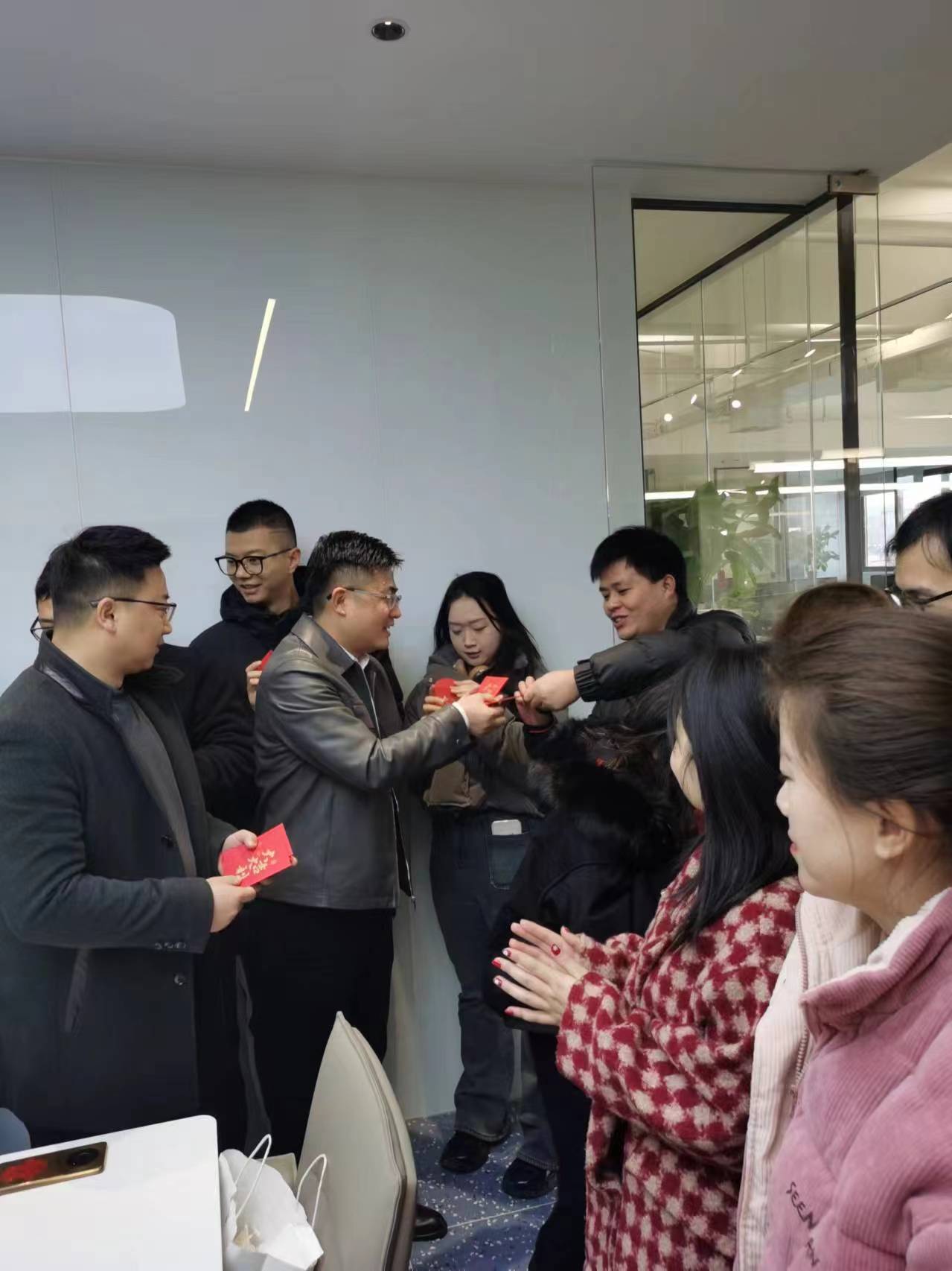 上海邁維動(dòng)漫科技有限公司喜迎新年喬遷之喜：立足新起點(diǎn)，開(kāi)啟新征程！(圖7)